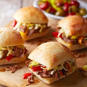 Mini-Beef-Sandwiches-102238235_w