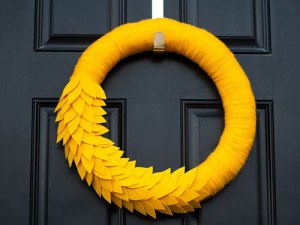 1ghk-diy-fall-wreaths-crafts-mellow-yellow-lgn