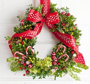 45 Beautiful Holiday Wreaths